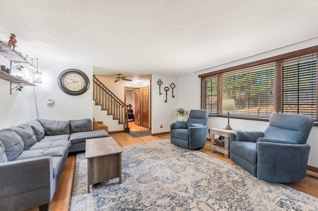 7327 S Cedar Rd, Spokane, WA 99224