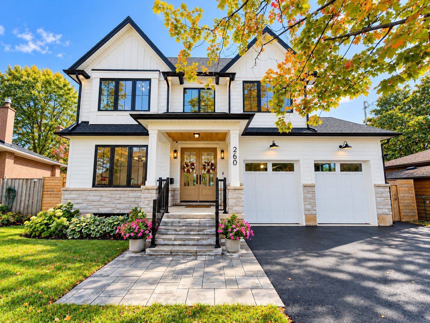 260 Kent CRES, Burlington, ON L7L 4T1