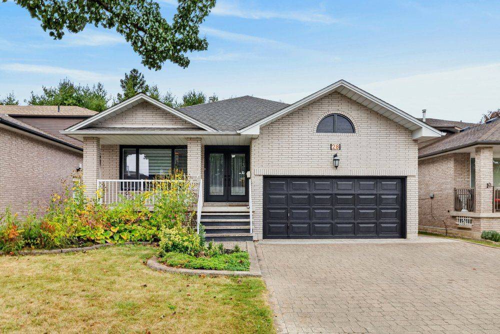 28 Glen Forest DR, Hamilton, ON L8K 5V8