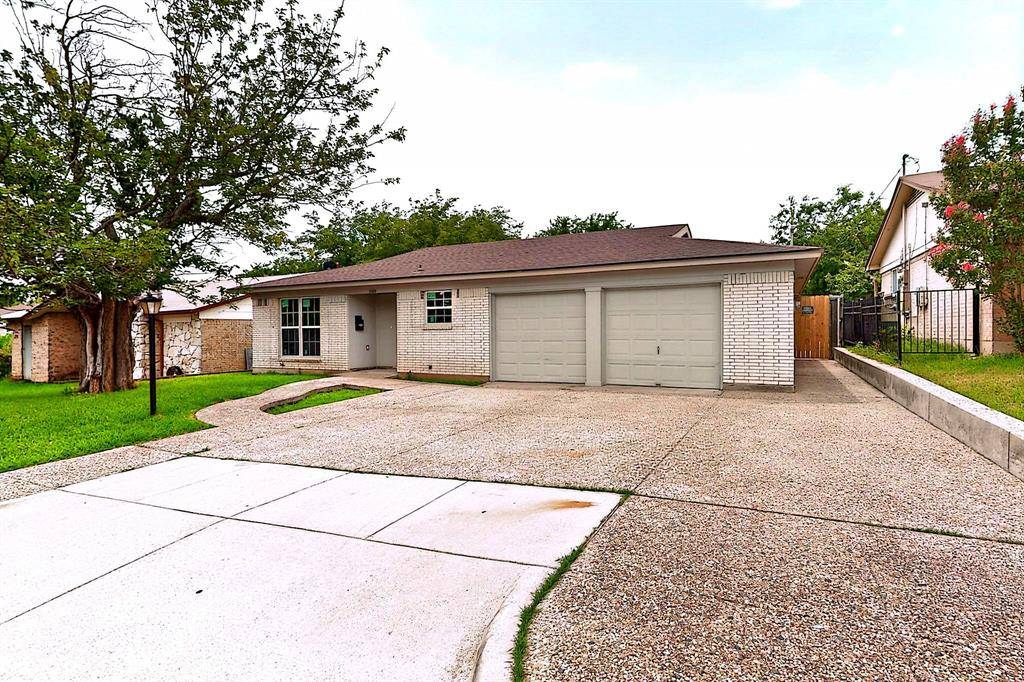 6600 Cervantes Avenue, Fort Worth, TX 76133