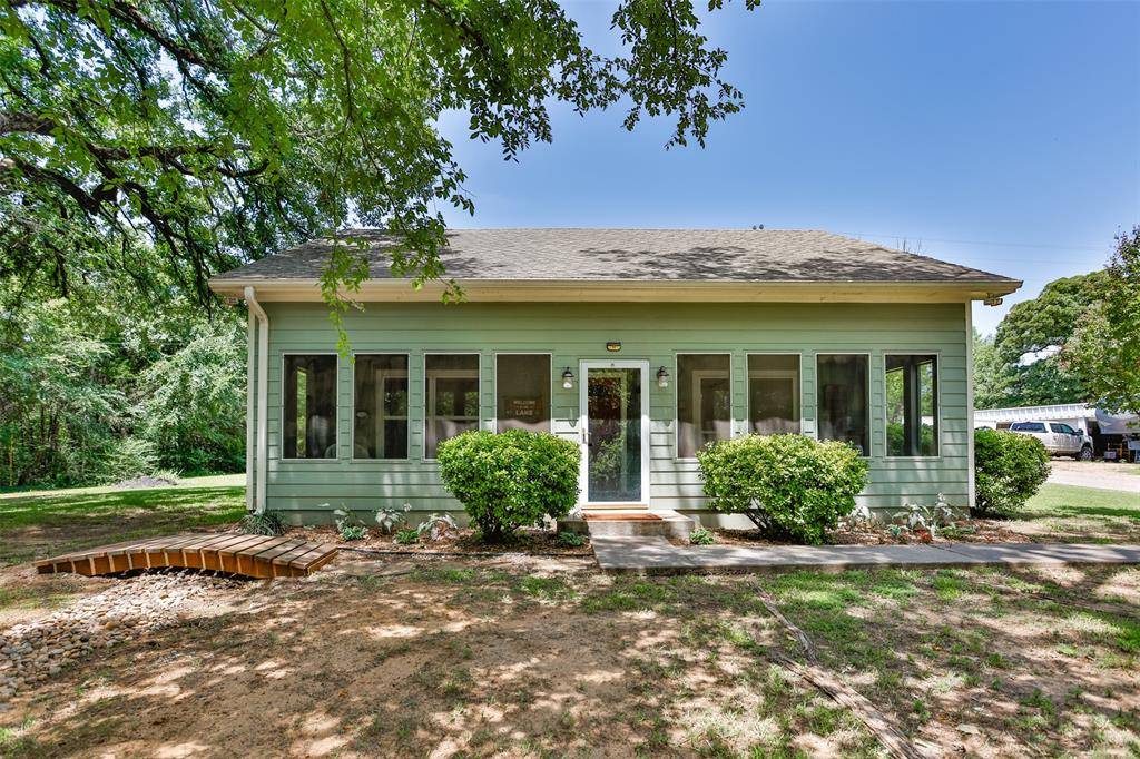 16 Park Tree Lane, Gordonville, TX 76245