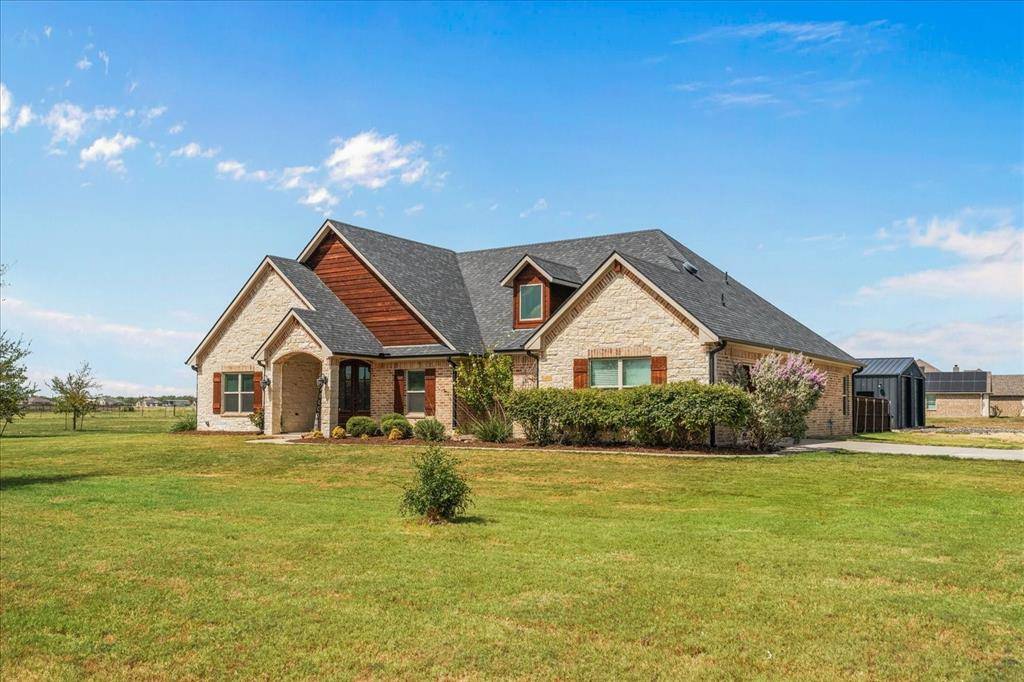3674 County Road 2142, Caddo Mills, TX 75135