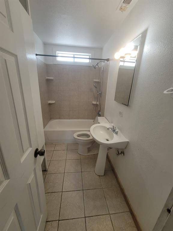 3906 Mercury, Haltom City, TX 76111