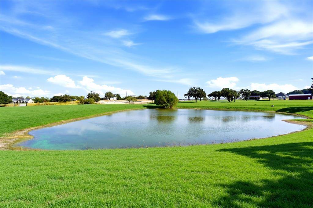 345 County Road 1180, Decatur, TX 76234
