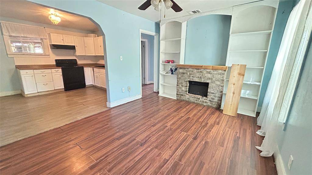 3557 Pecos Street, Fort Worth, TX 76119