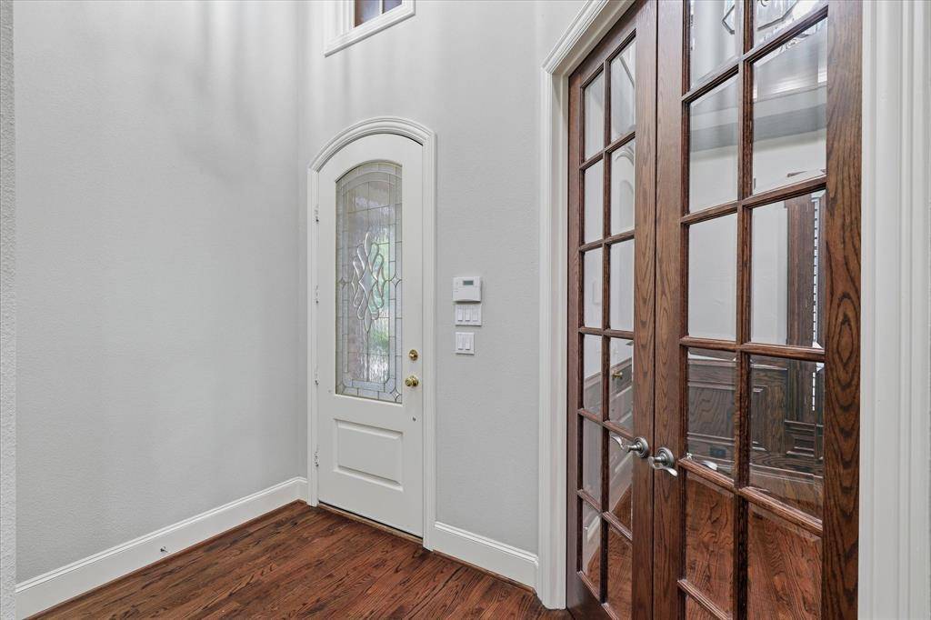 11831 Brookhill Lane, Dallas, TX 75230