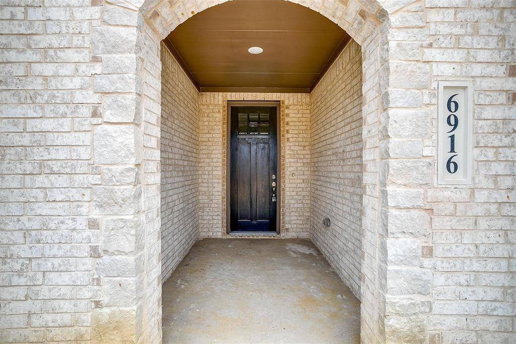 800 Homeplace Circle, Mansfield, TX 76063