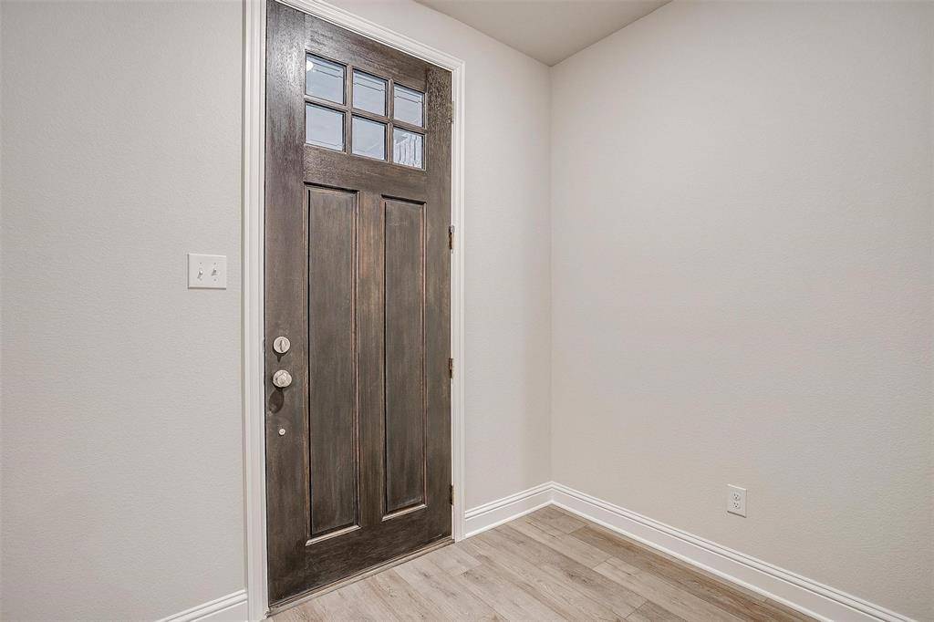 800 Homeplace Circle, Mansfield, TX 76063