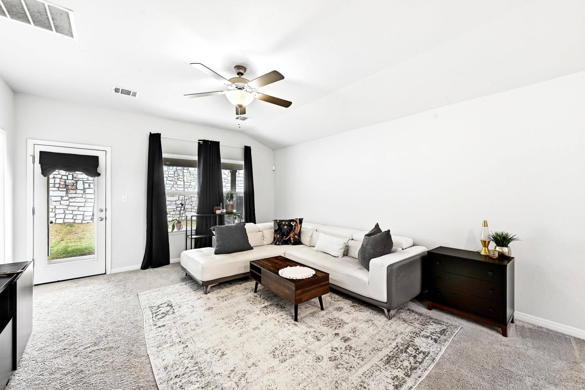 13108 Barrister LN, Buda, TX 78610