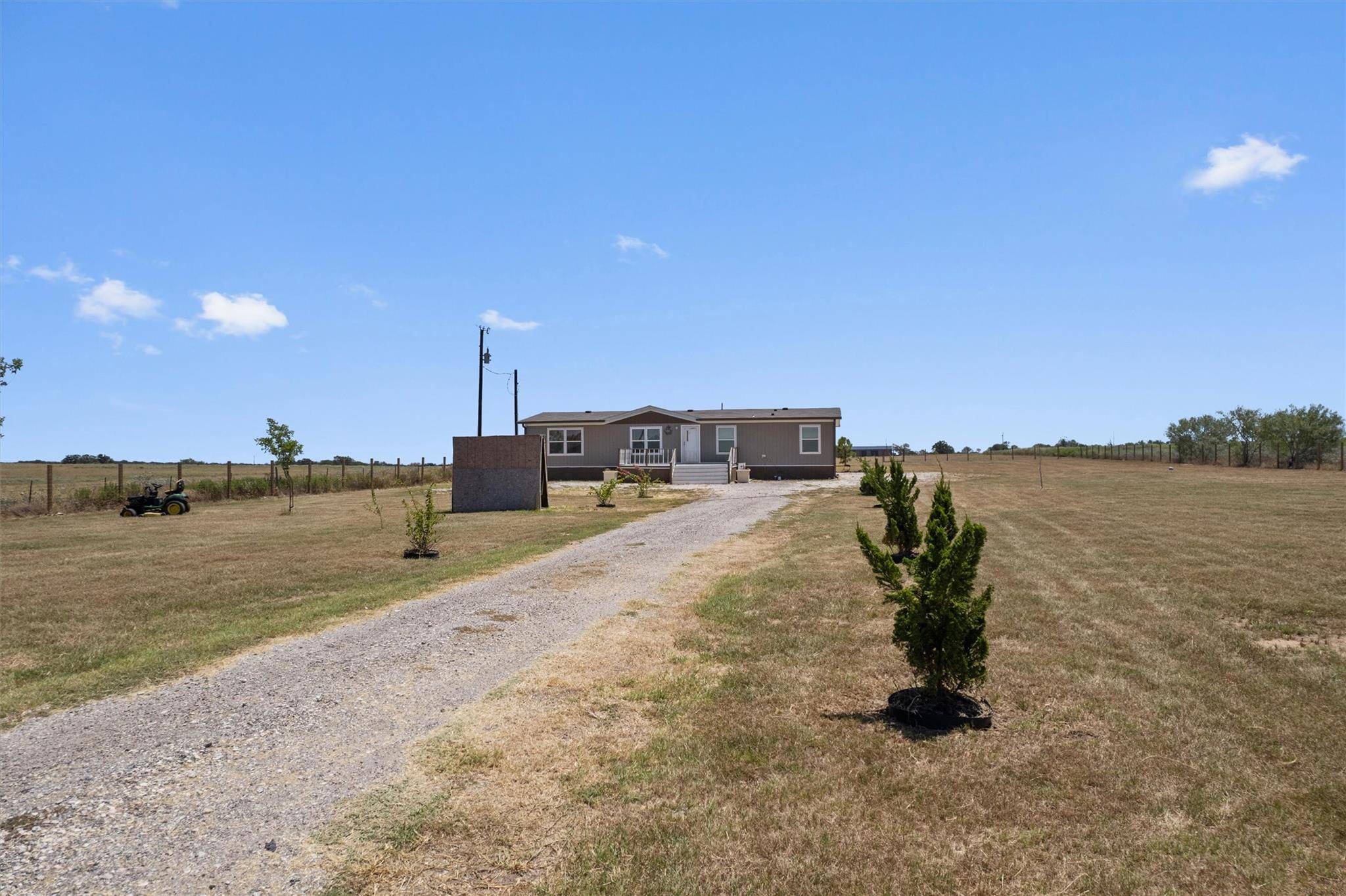 263 N Cedar Creek DR, Cedar Creek, TX 78612