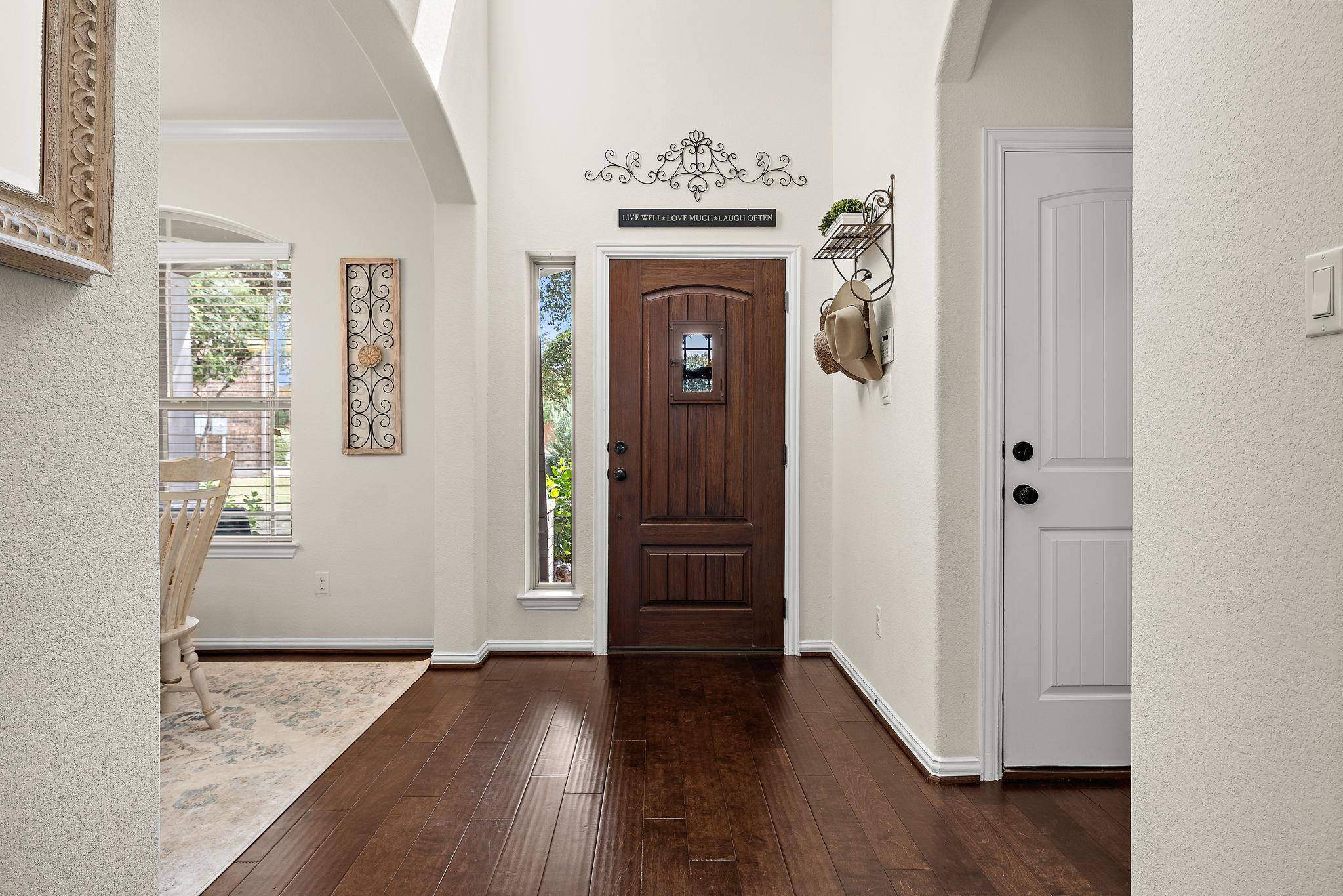 4034 Geary ST, Round Rock, TX 78681