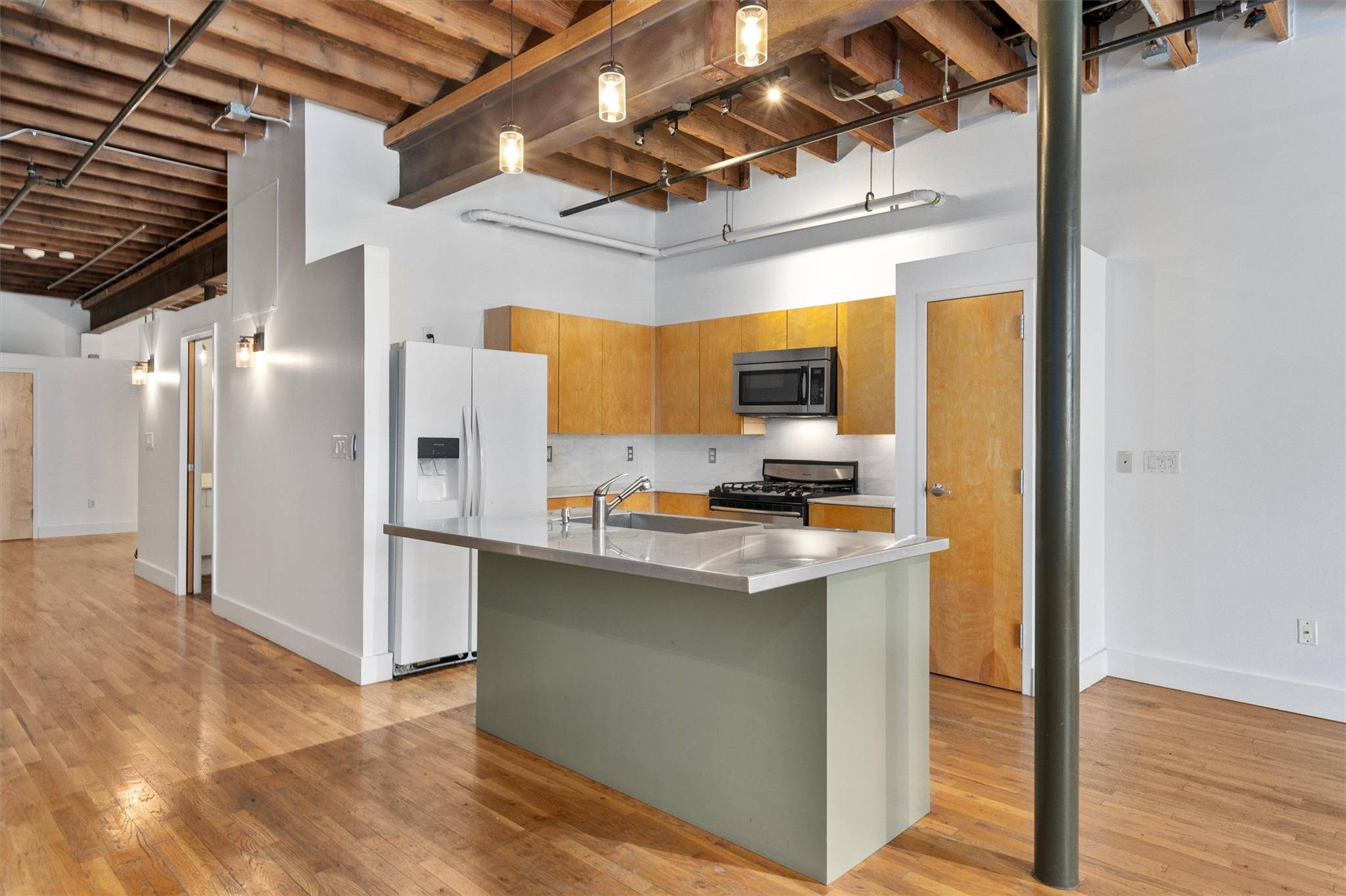 411 Brazos ST #206, Austin, TX 78701
