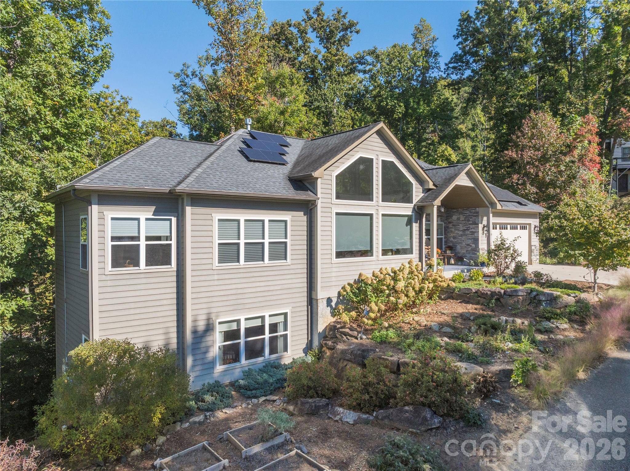 18 Herron View LN, Weaverville, NC 28787