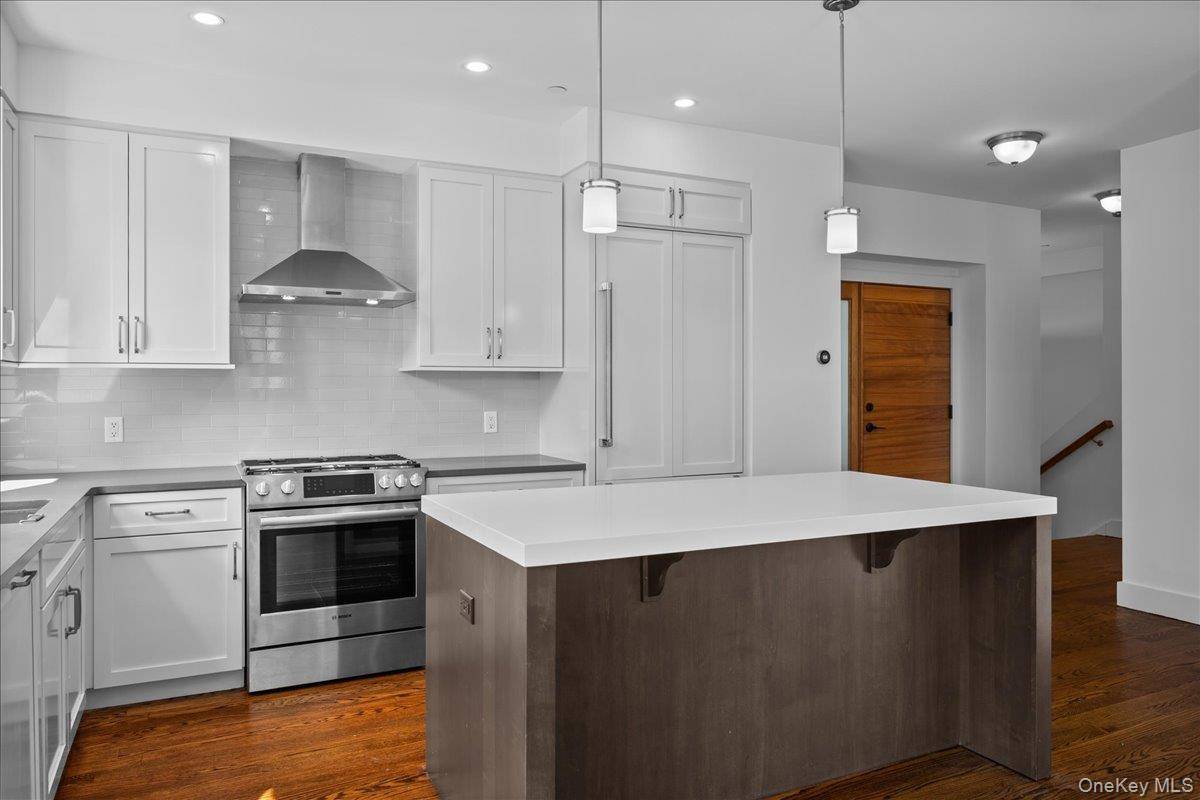 422 E Boston Post RD #101, Mamaroneck, NY 10543