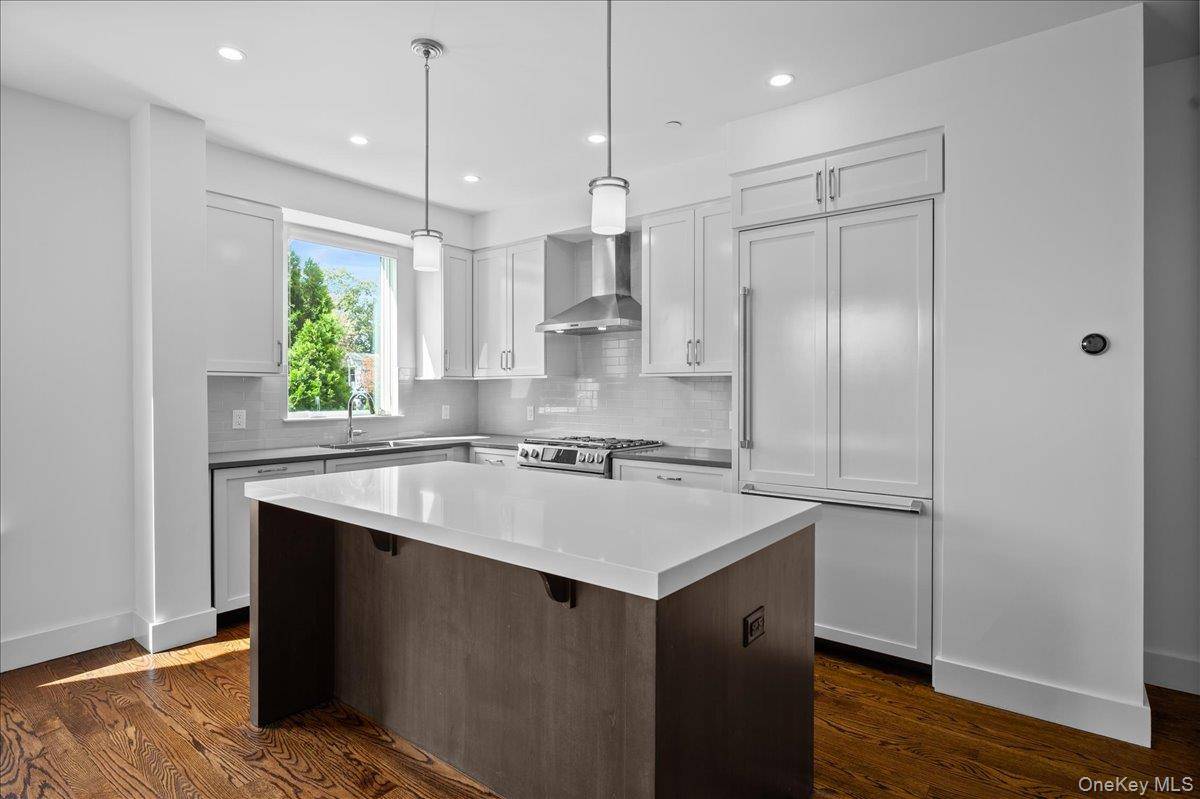 422 E Boston Post RD #101, Mamaroneck, NY 10543