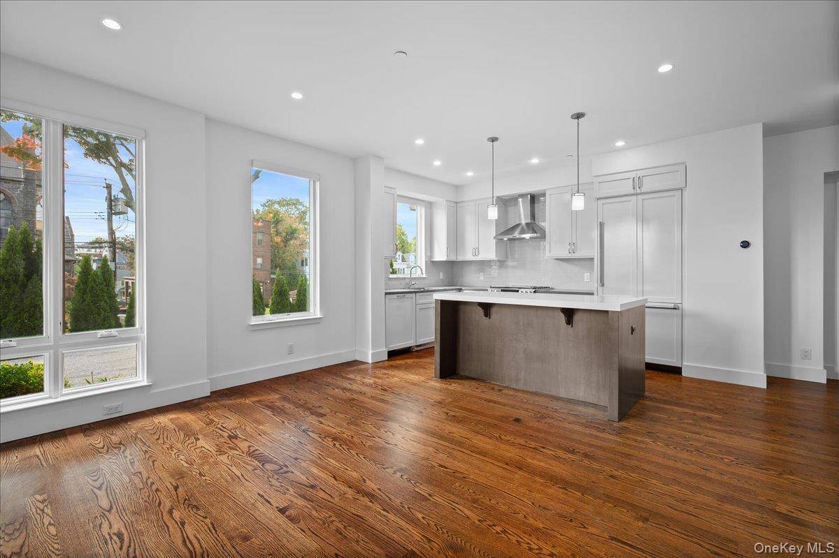 422 E Boston Post RD #101, Mamaroneck, NY 10543