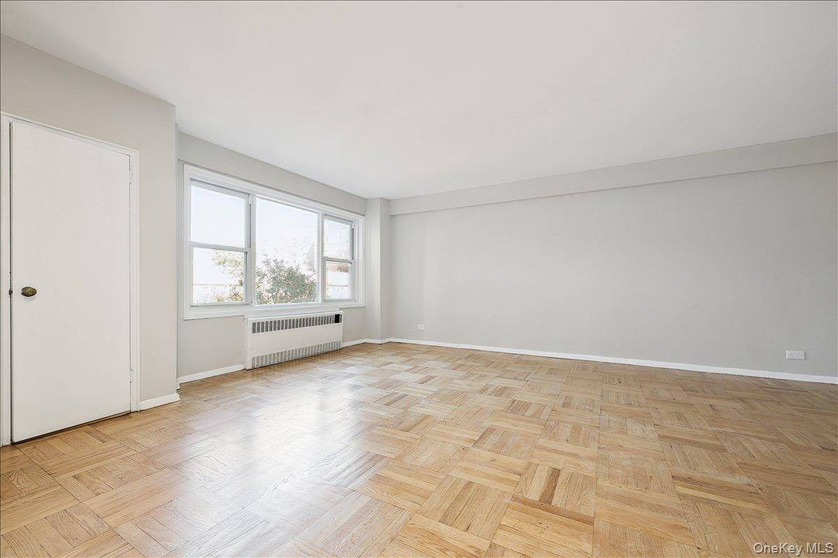 110-45 Queens BLVD #312, Forest Hills, NY 11375