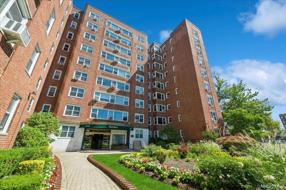 110-45 Queens BLVD #312, Forest Hills, NY 11375