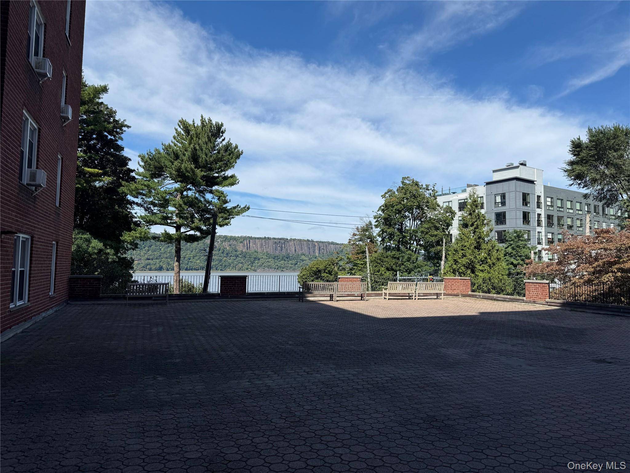 1 Hawley Terrace #1G, Yonkers, NY 10701