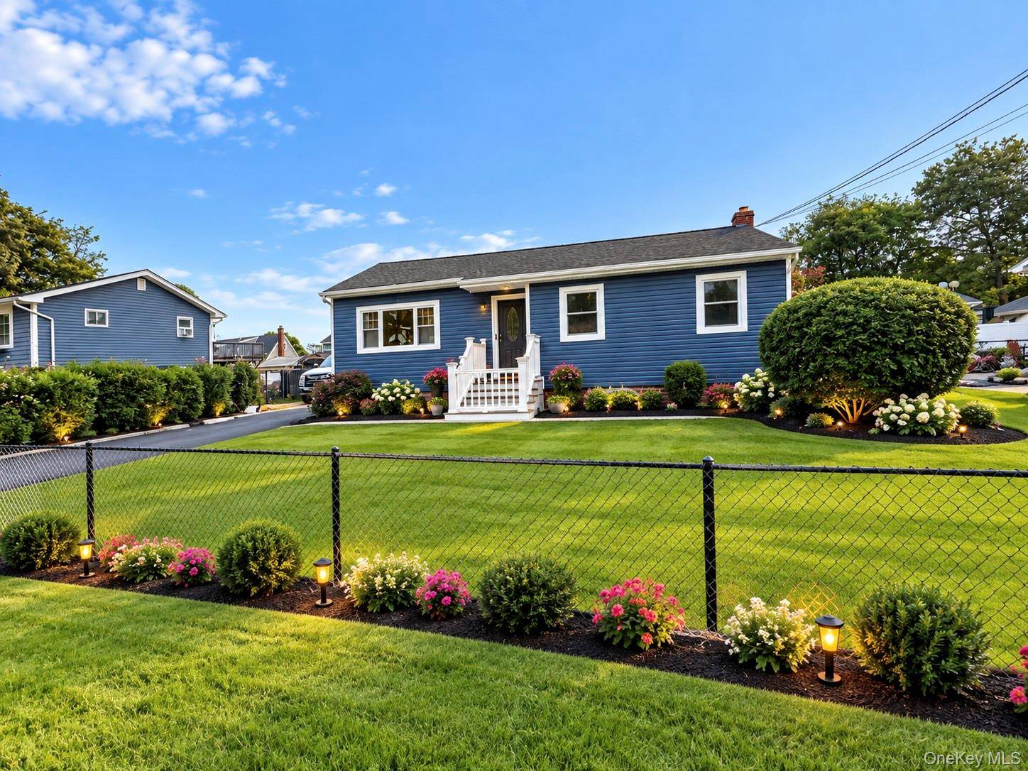 14 Holt ST, Amityville, NY 11701