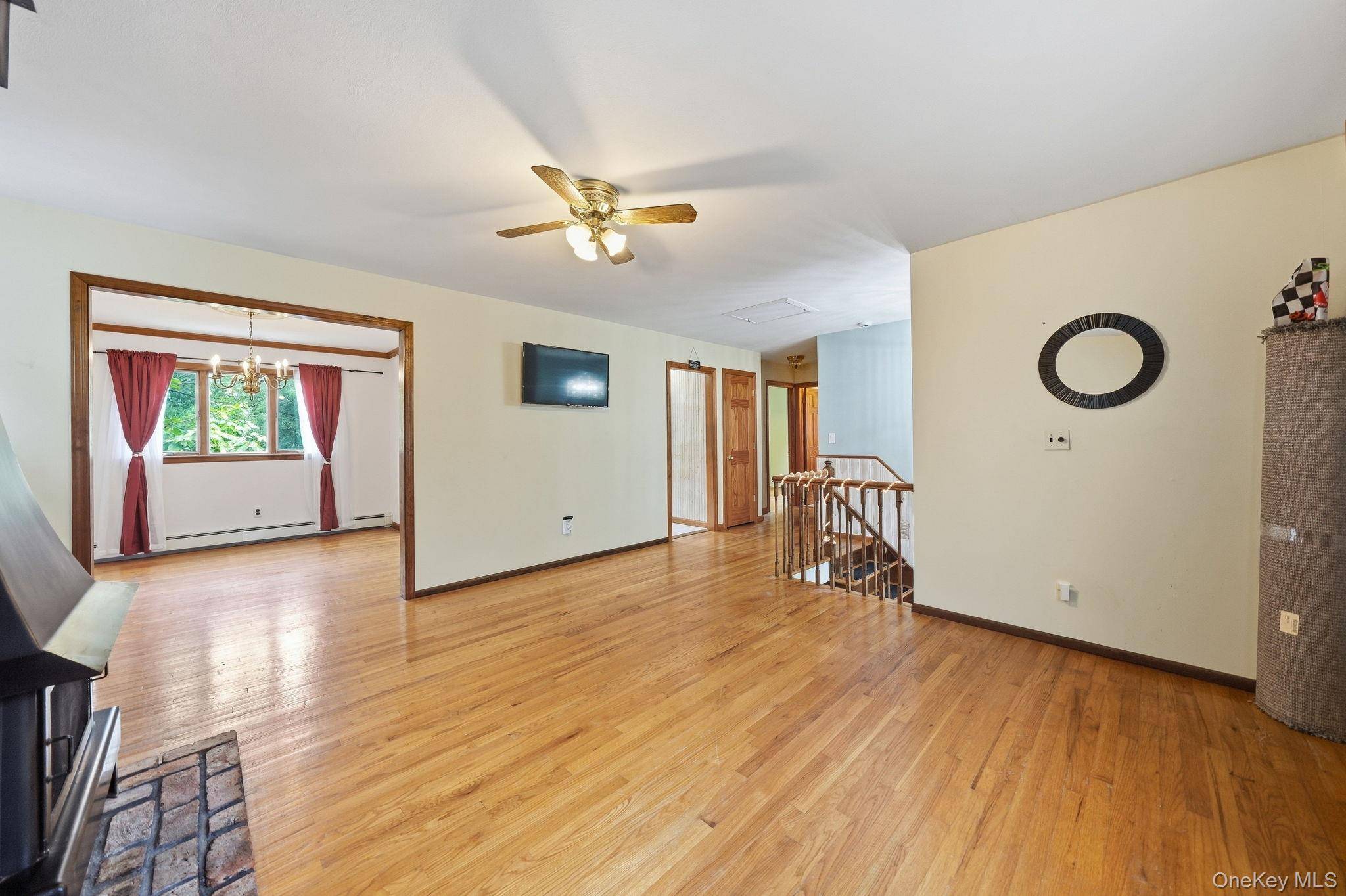 295 Depot RD, Huntington Station, NY 11746