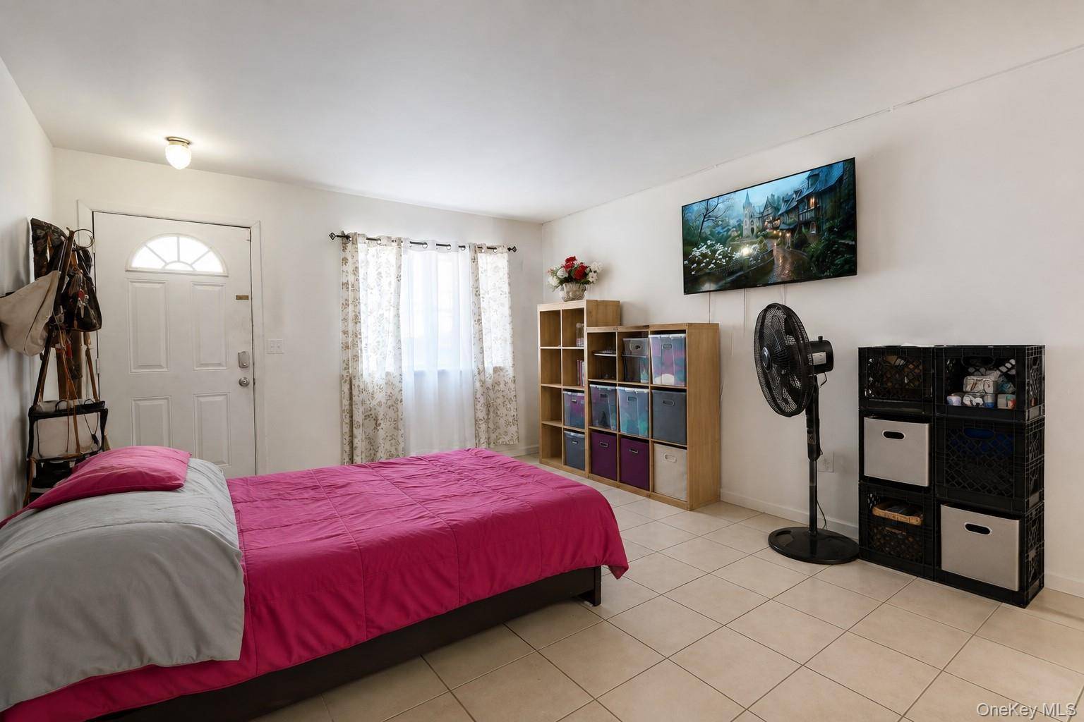 17 Betty CT, Staten Island, NY 10303