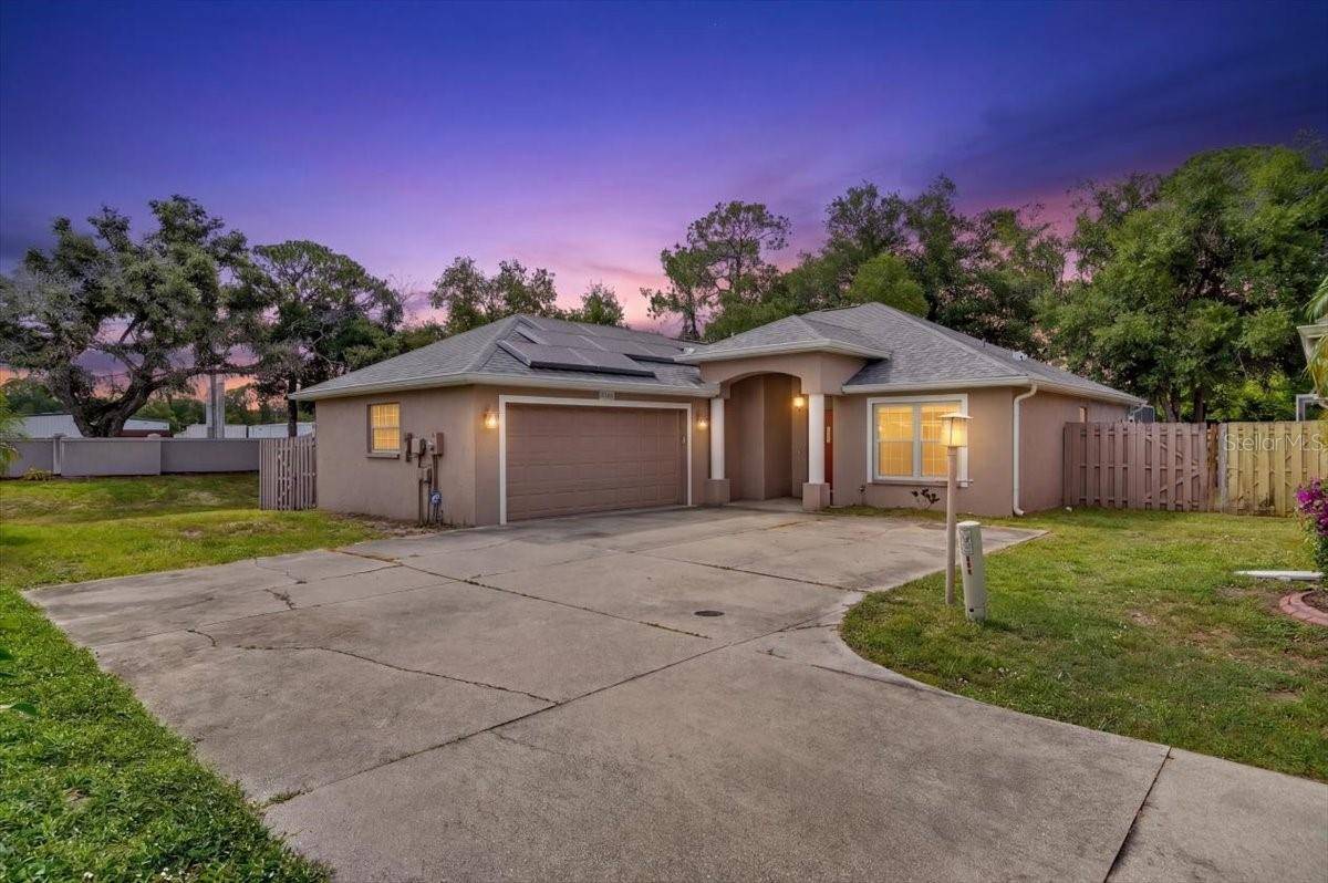 1881 SUMMER WALK CIR, Sarasota, FL 34232