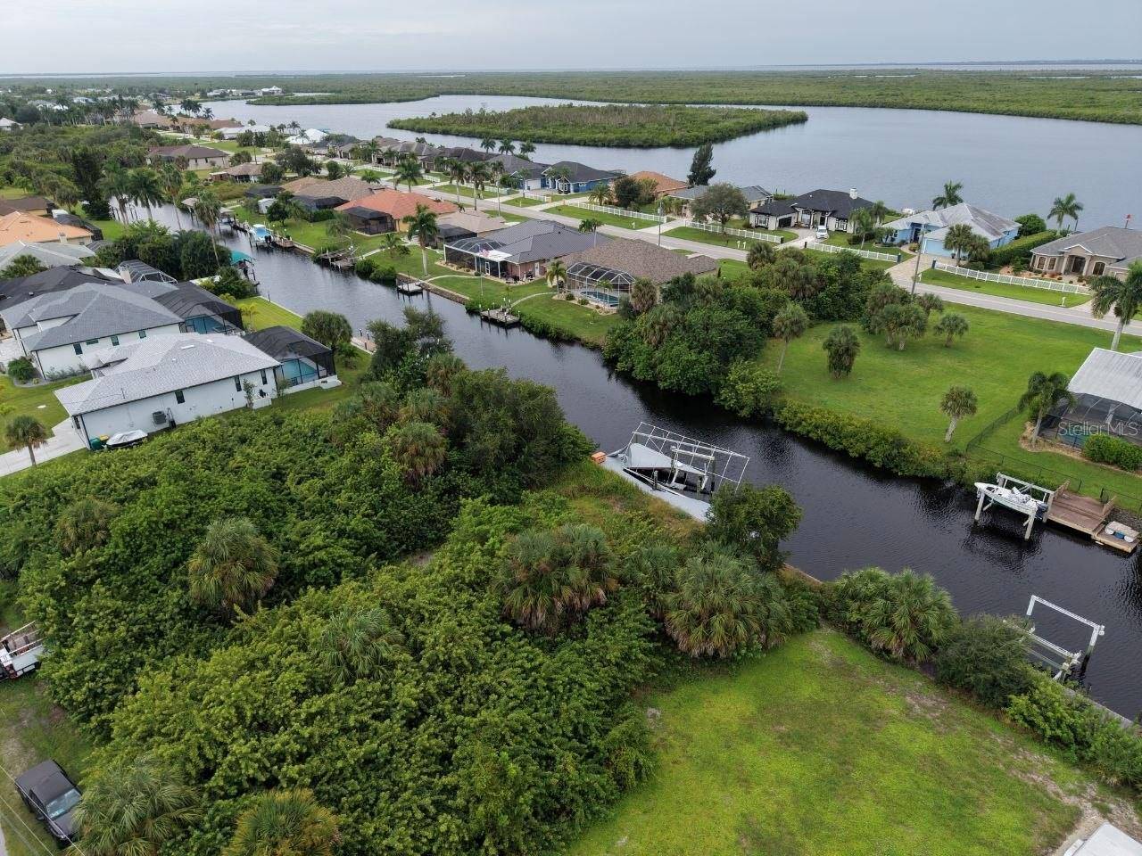17317 FOREMOST LN, Port Charlotte, FL 33948