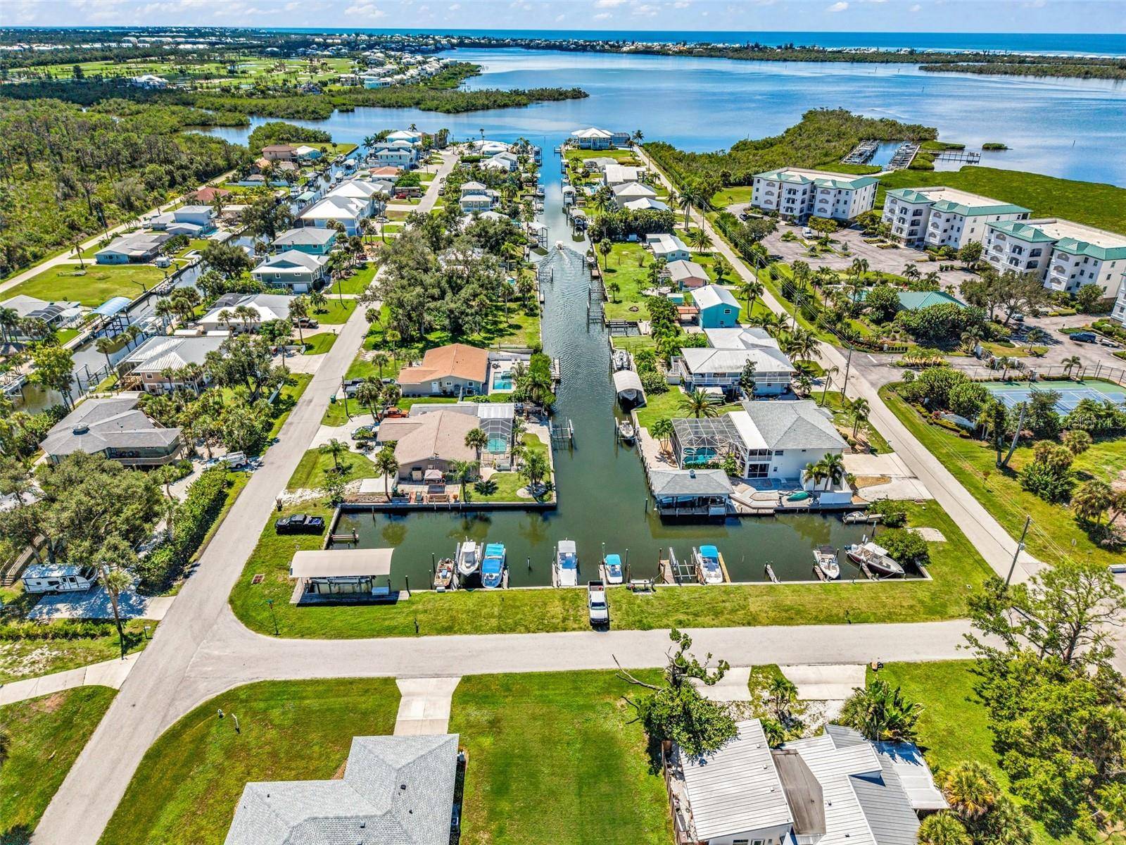 9080 GRIGGS RD, Englewood, FL 34224