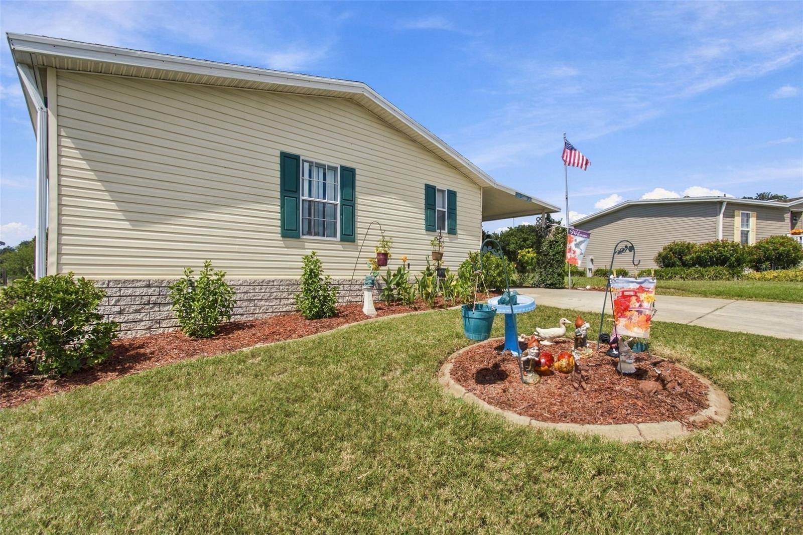 37340 NEUKOM AVE, Zephyrhills, FL 33541