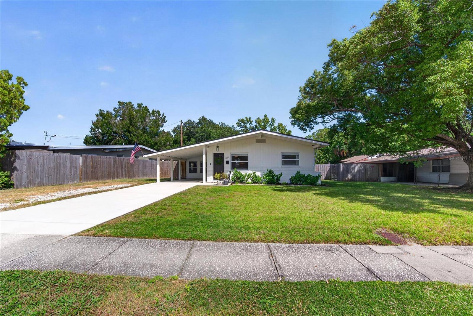 835 54TH AVE N, St Petersburg, FL 33703