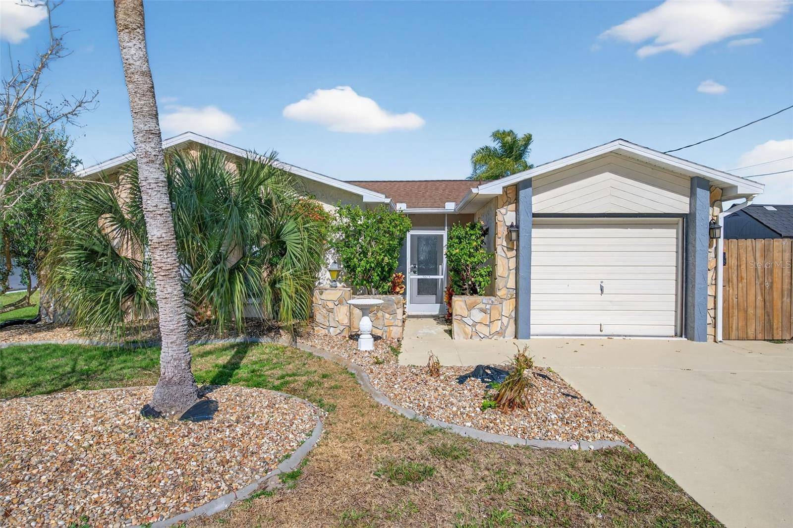 7623 MAKO DR, Hudson, FL 34667