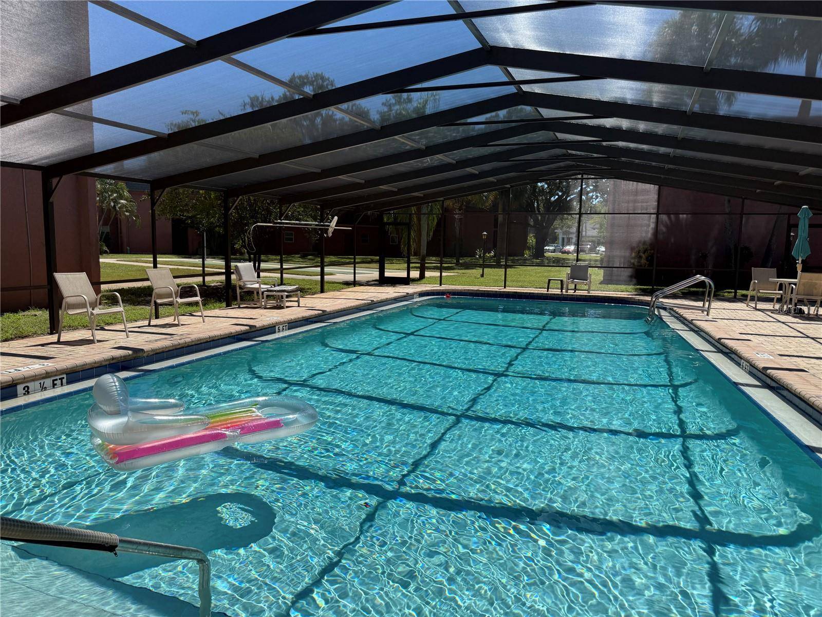 4805 ALT 19 #422, Palm Harbor, FL 34683