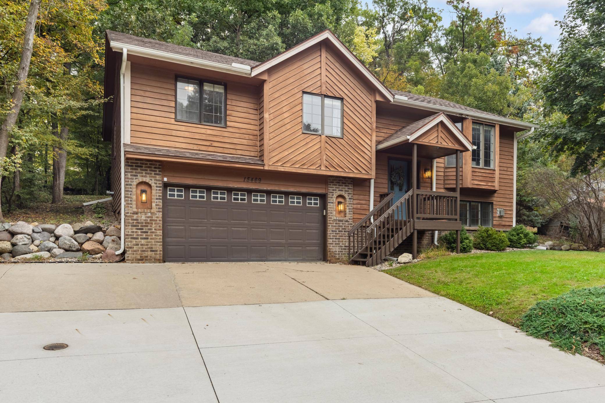 15469 Fish Point RD SE, Prior Lake, MN 55372