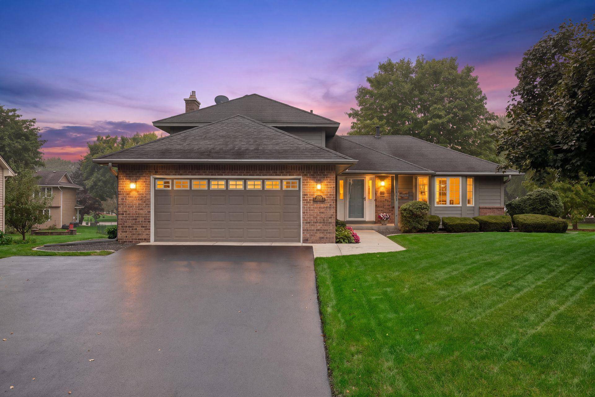 15019 Village Woods DR, Eden Prairie, MN 55347