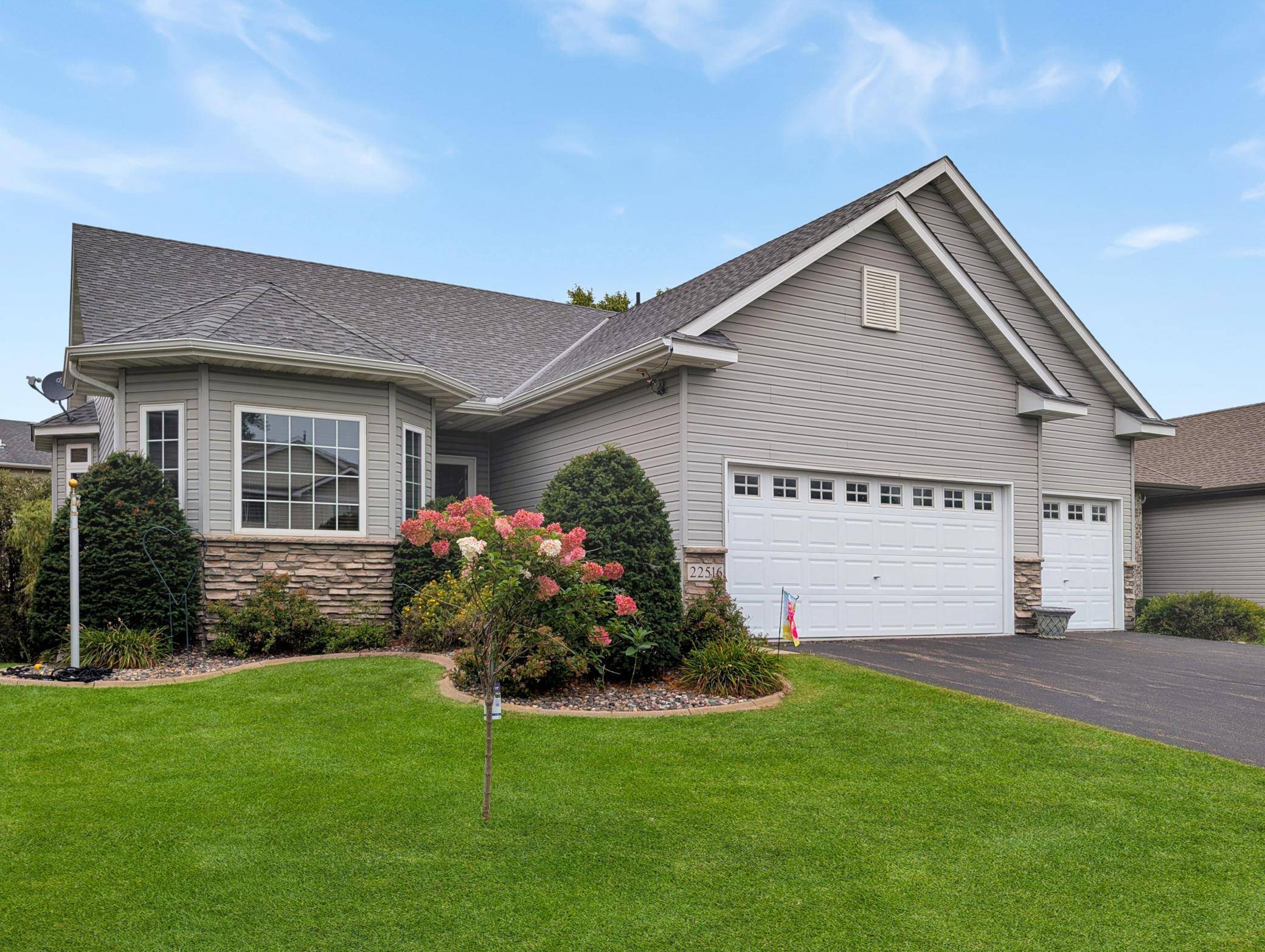 22516 Evergreen CIR, Forest Lake, MN 55025