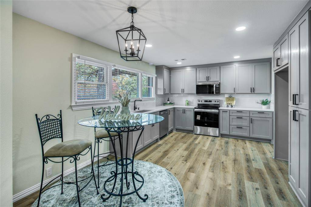 805 Ross Trail, Arlington, TX 76012