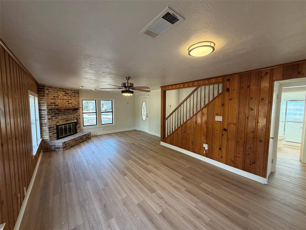 5609 Baylor Avenue, River Oaks, TX 76114