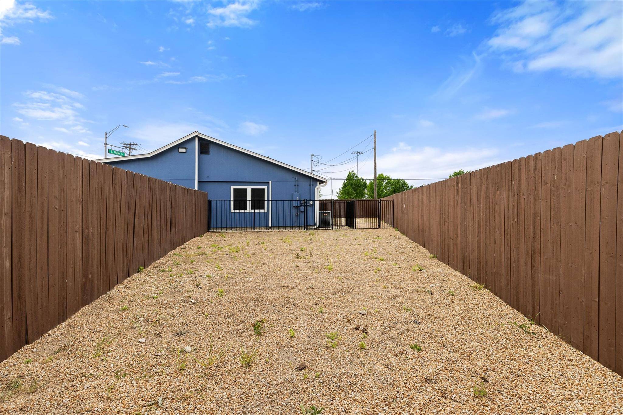 750 S Mays ST, Round Rock, TX 78664