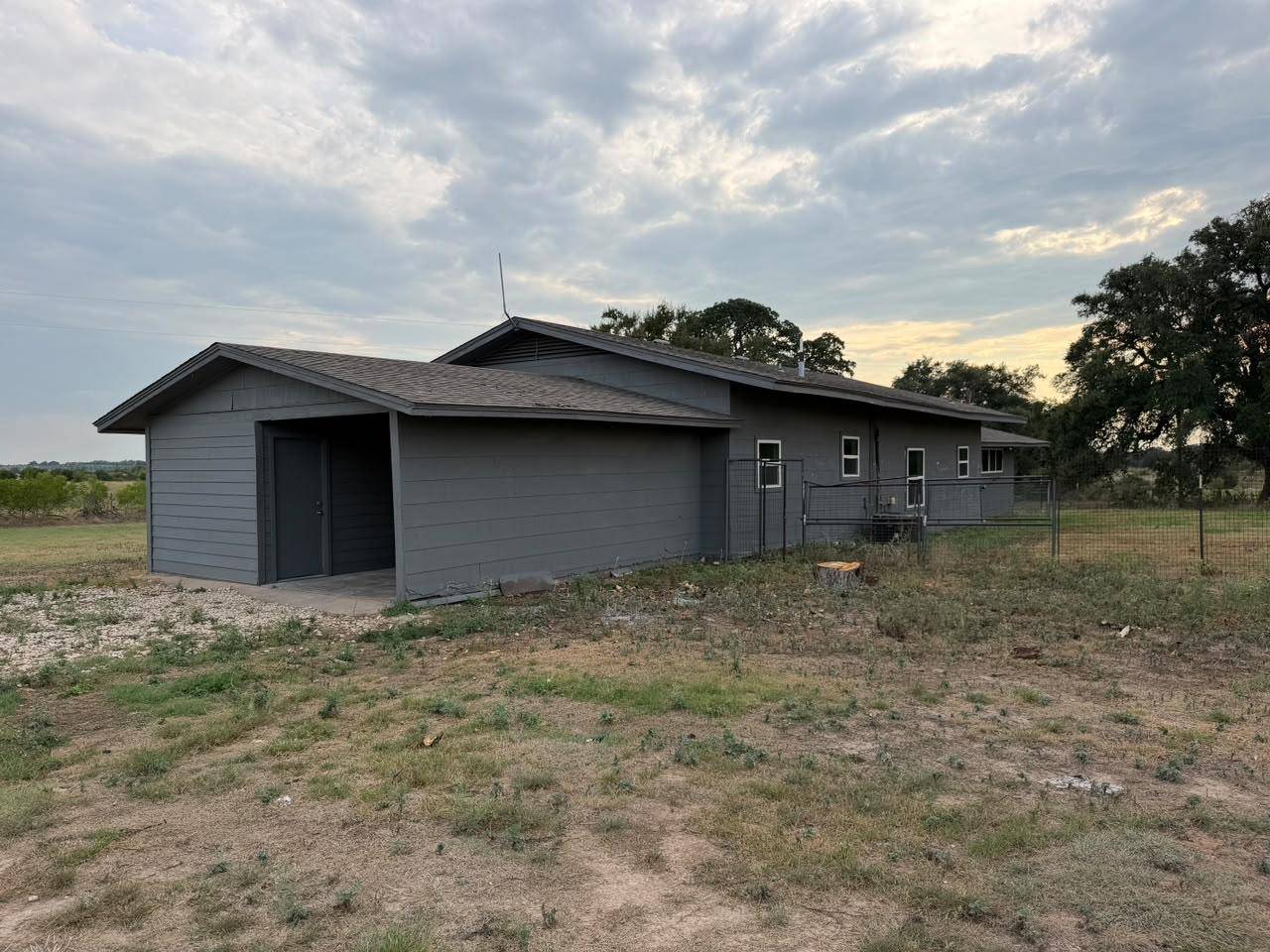 850 County Road 218, Florence, TX 76527
