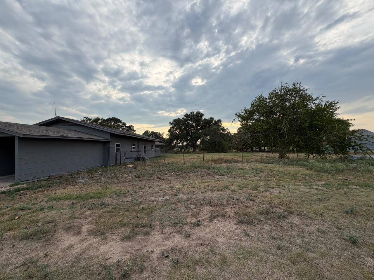 850 County Road 218, Florence, TX 76527