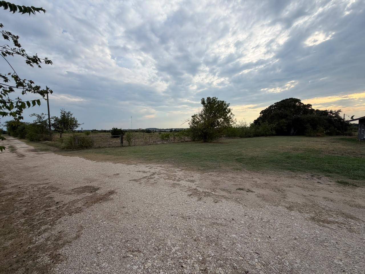 850 County Road 218, Florence, TX 76527