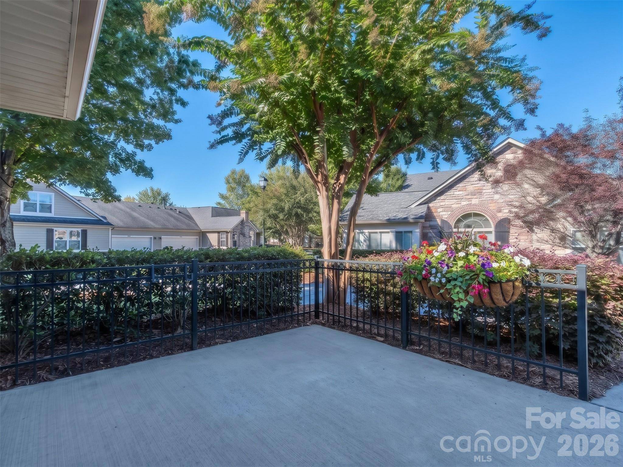 776 Ledgestone CT, Tega Cay, SC 29708