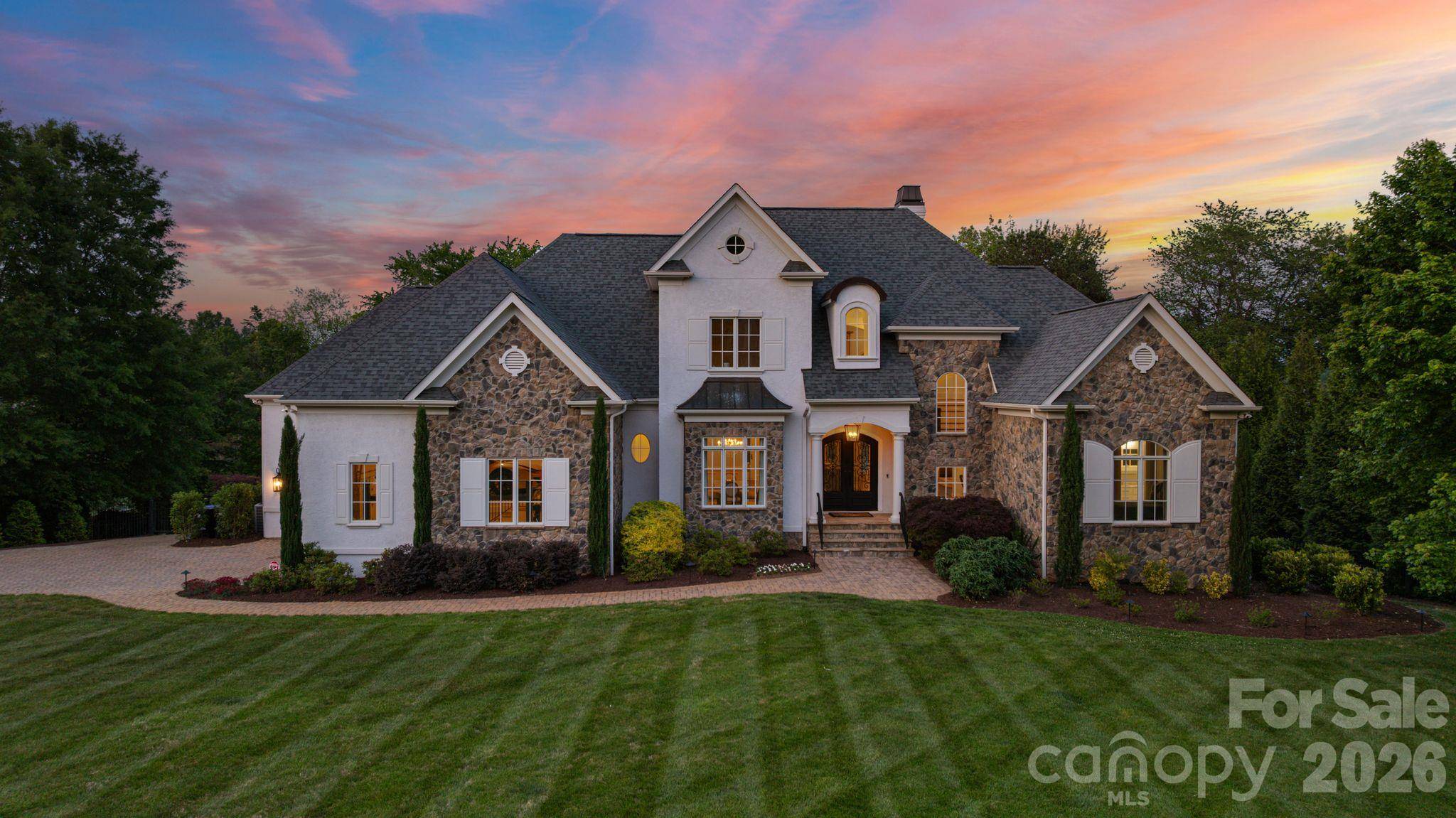 114 Cape Cod WAY, Mooresville, NC 28117