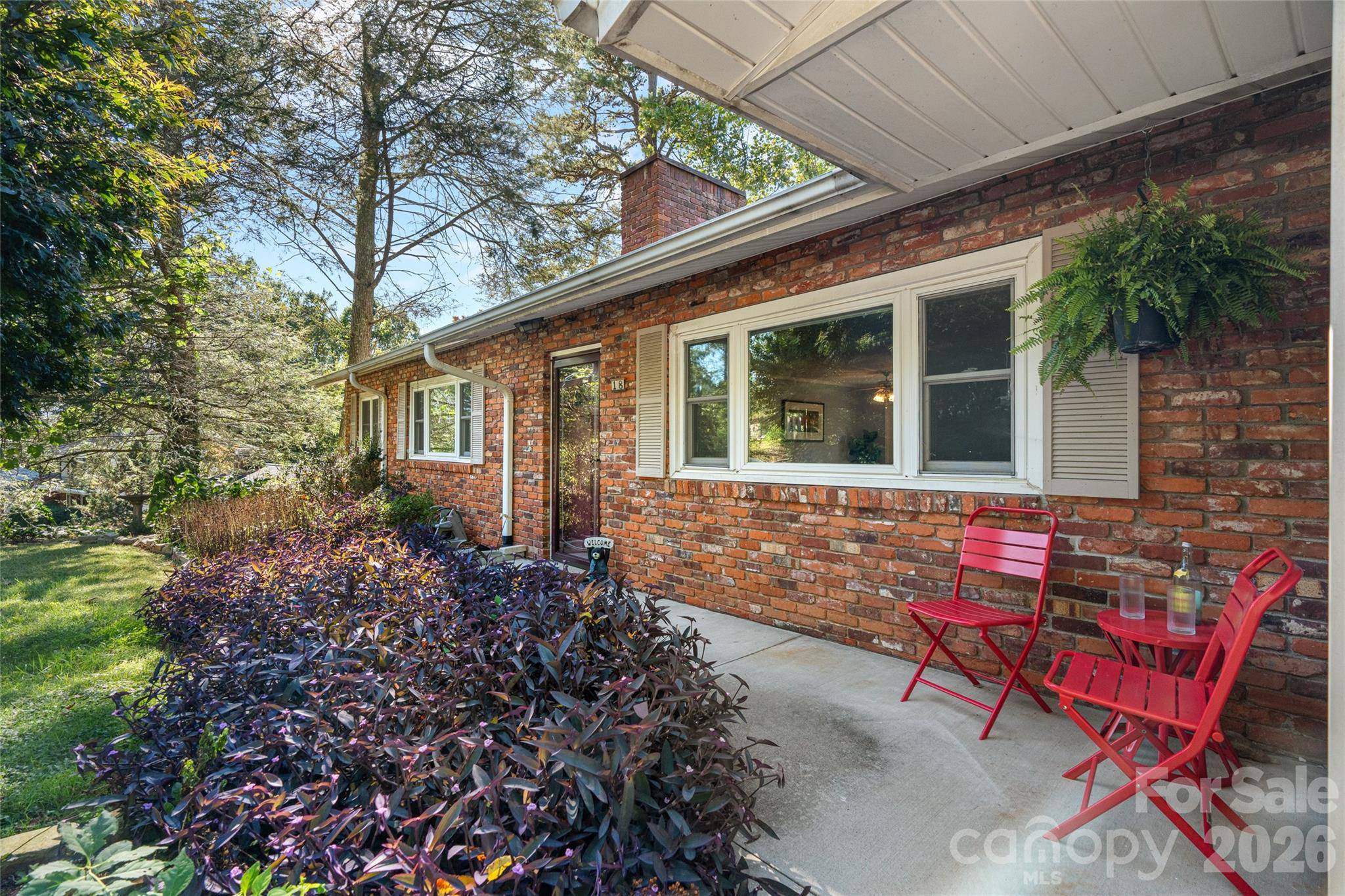 18 Northwood RD, Asheville, NC 28804