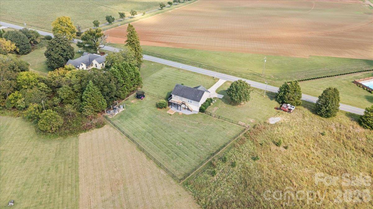 2241 Killian RD, Lincolnton, NC 28092