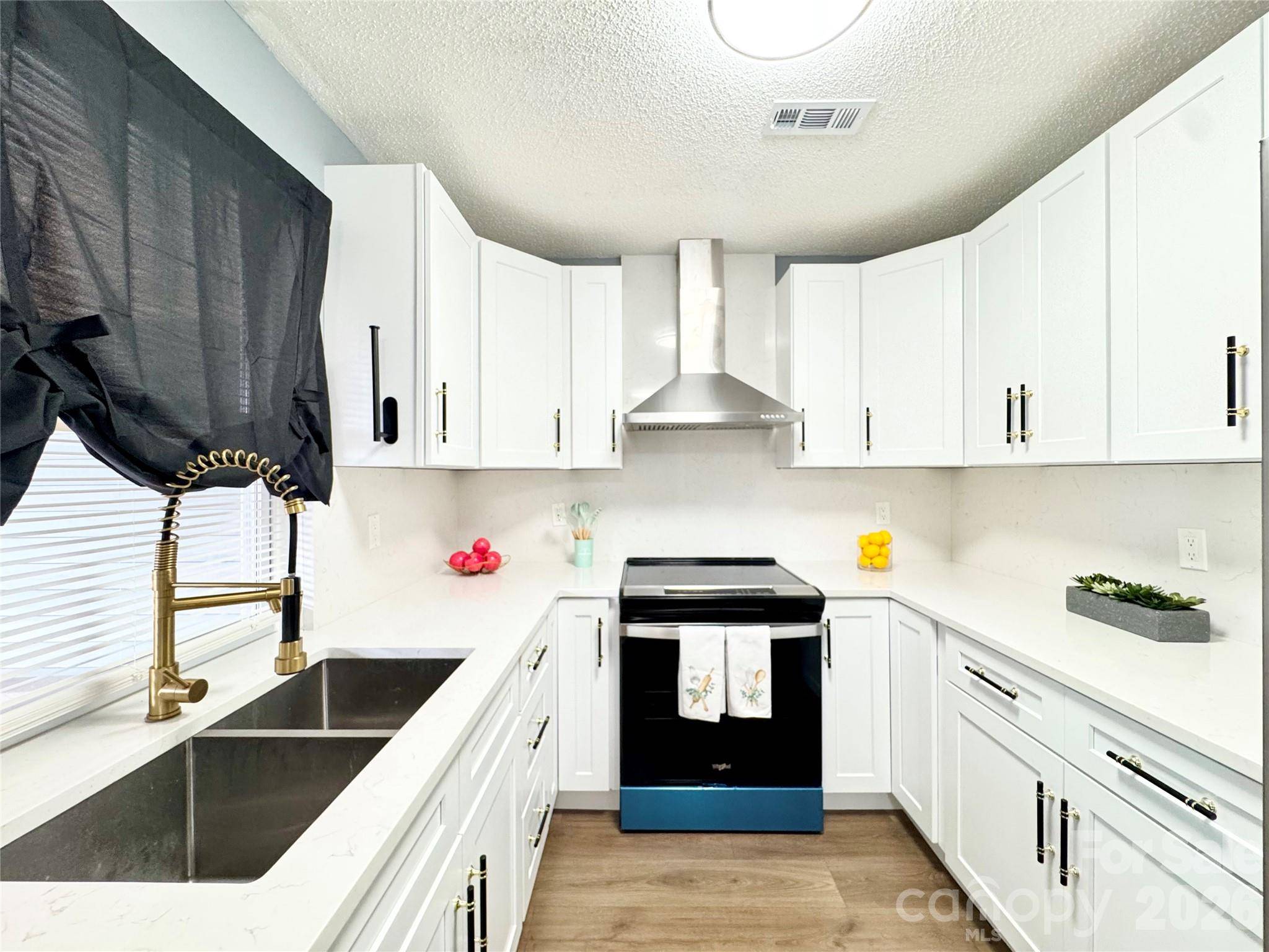 1634 Pamela Lorraine DR, Charlotte, NC 28213