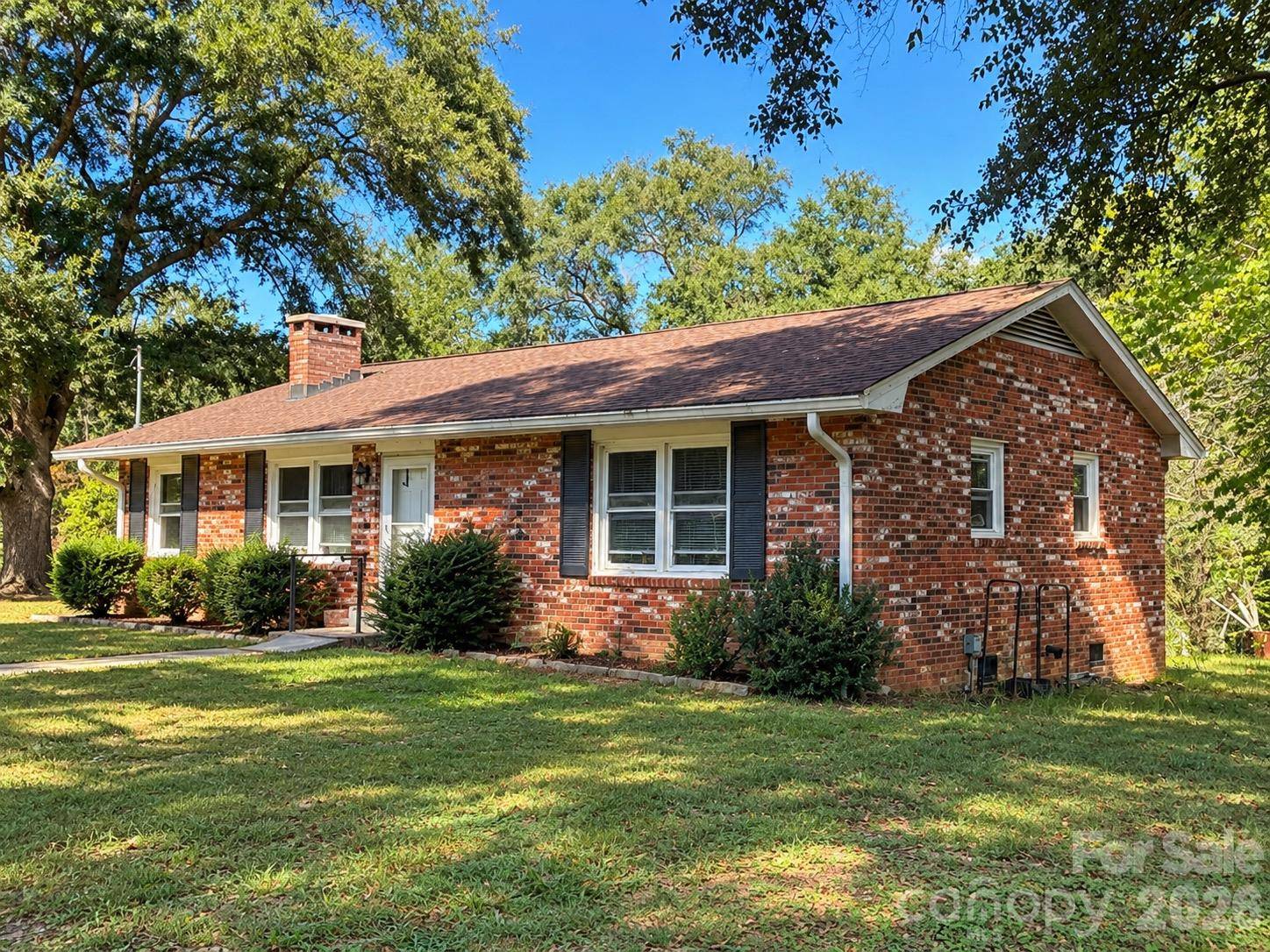 697 Island Ford RD, Mooresboro, NC 28043