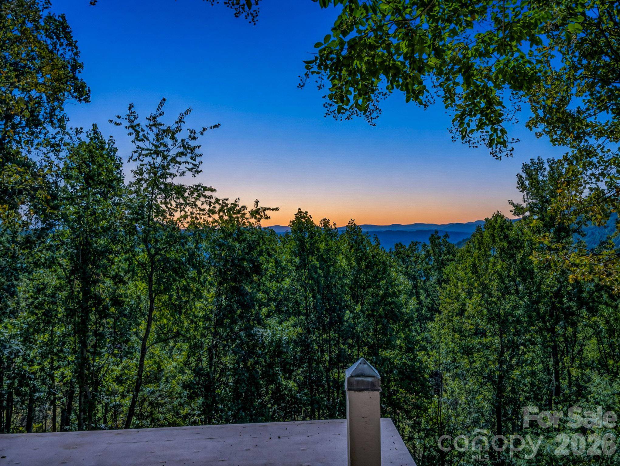 500 E Poplar DR, Hendersonville, NC 28792