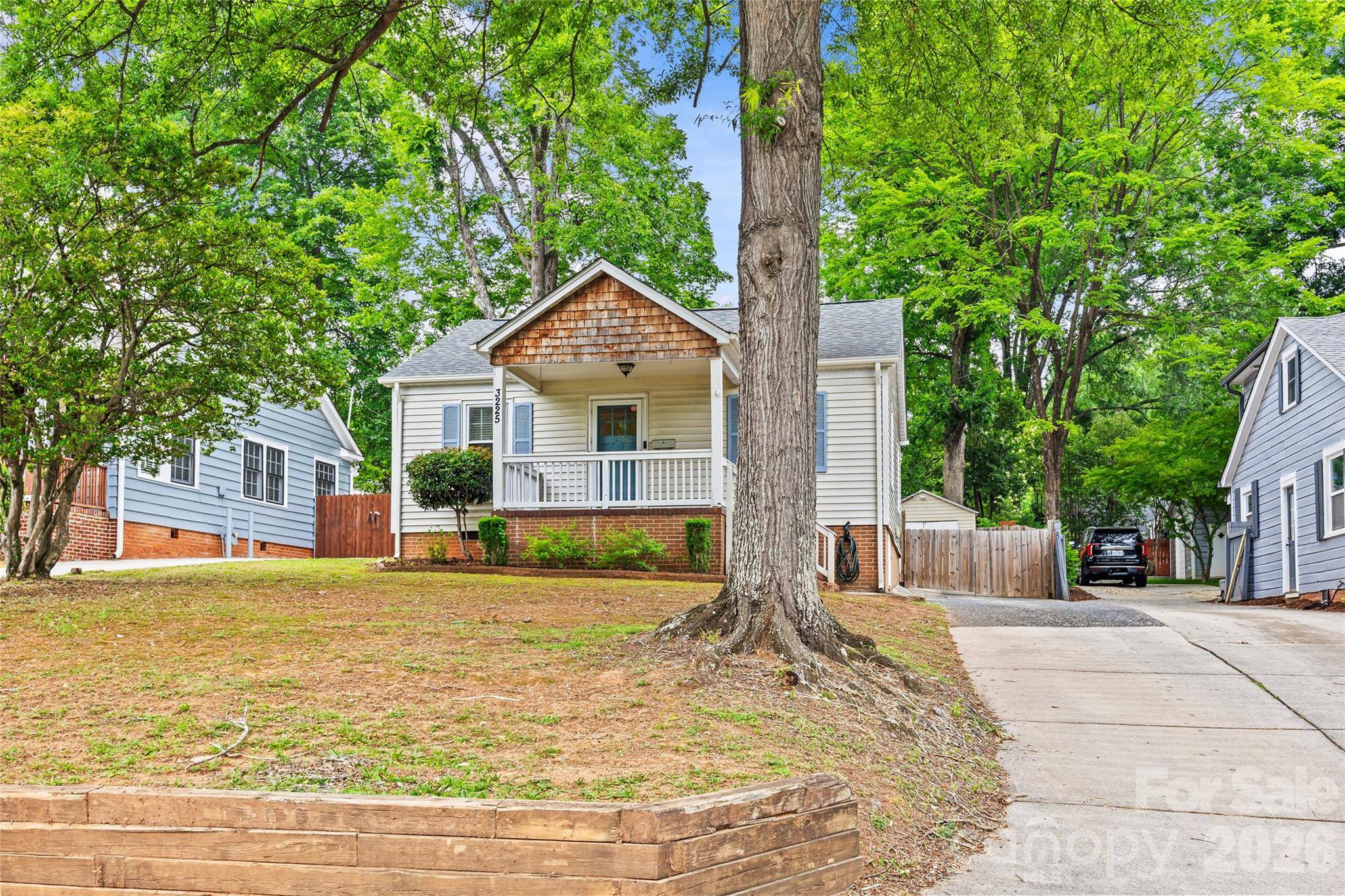 3225 Commonwealth AVE, Charlotte, NC 28205
